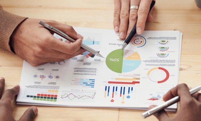 
					Buat Platform E-Commerce dengan Perencanaan Bisnis
