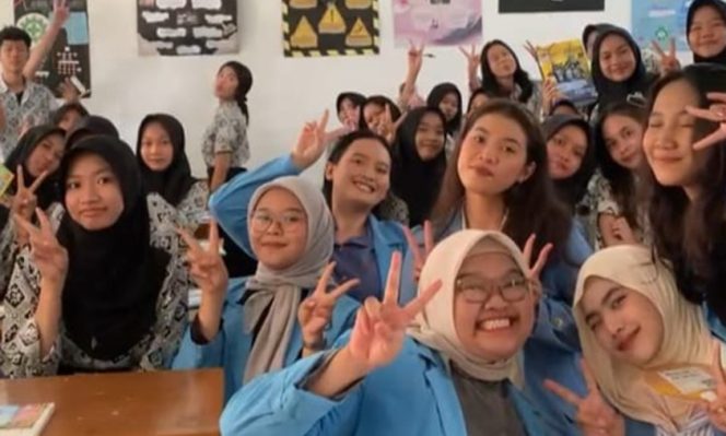 
					Mahasiswa Prodi Bisnis Digital UNM Sukses Gelar Pelatihan