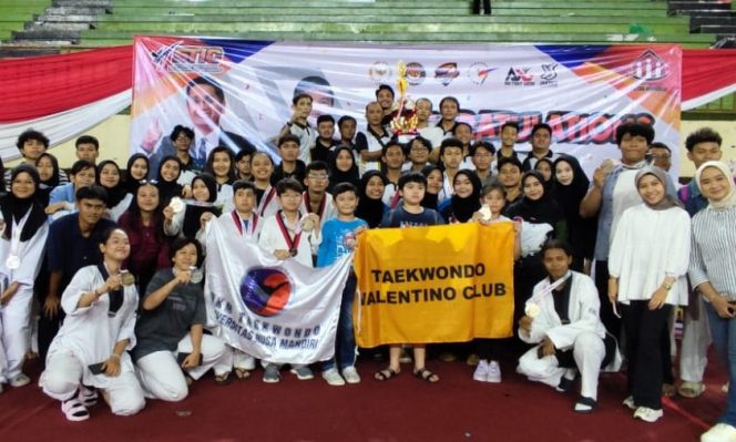 
					Kolaborasi UKM Taekwondo UNM dan Valentino Club