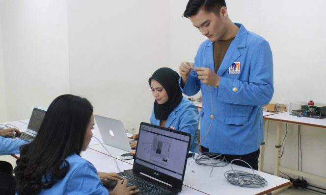 
					Mahasiswa Universitas Nusa Mandiri Buktikan Kepemimpinan di Era Digital