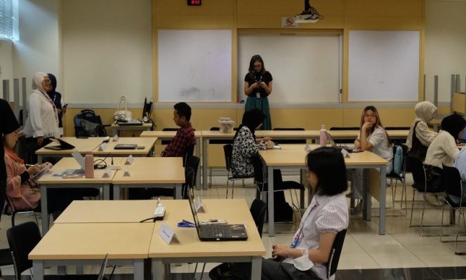 
					Mahasiswa UNM Unjuk Gigi di Ajang SheCodes Society