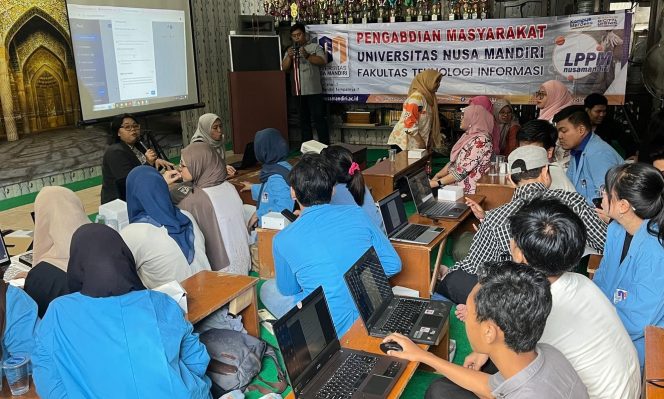 
					Dosen Universitas Nusa Mandiri Berikan Pelatihan