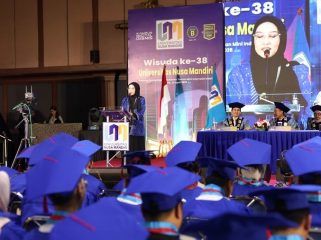 Foto:  Menginspirasi! Universitas Nusa Mandiri Rayakan Wisuda ke-38 dengan Pesan Masa Depan 