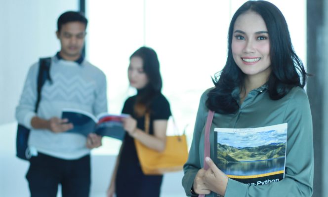 
					Experience Program UNM Bikin Kamu Jadi Digitalpreneur