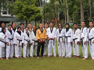 UKM Taekwondo UNM Tempa Mental dan Teknik