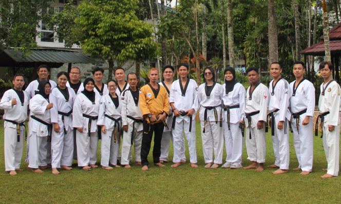 
					UKM Taekwondo UNM Tempa Mental dan Teknik