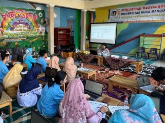 UNM Latih Guru PAUD Kuasai Excel