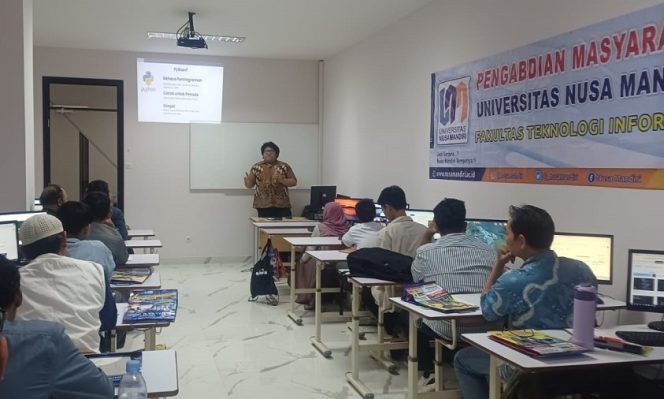 
					Tim Dosen Magister Ilmu Komputer UNM Latih Anggota Madaris JIS