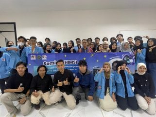Seminar HIMSI UNM Bahas Masa Depan Bisnis