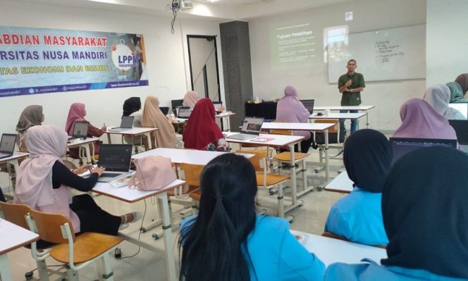 
					UNM Gelar Pelatihan Copywriting Berbasis AI untuk UMKM