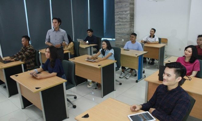 
					Siapkan Talenta Digital Unggul