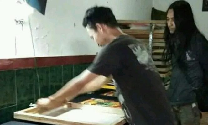 
					Bukti Nyata Mahasiswa UNM Bisa Jadi Pebisnis Hebat