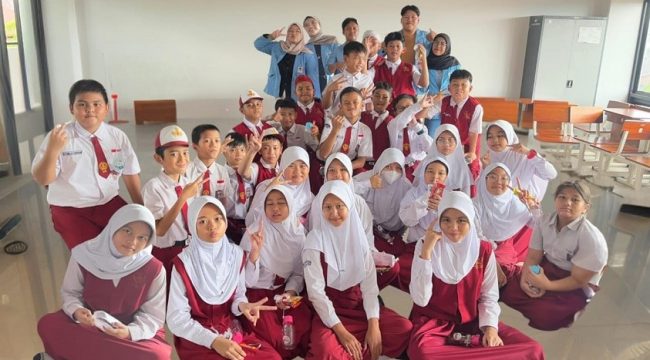Mahasiswa Manajemen UNM Edukasi Siswa SD tentang Anti-Bullying