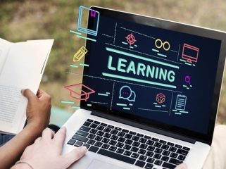 Literasi Digital: Kekuatan yang Tak Terlihat