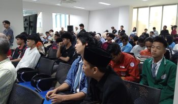 Foto: Seminar Canggih ala Universitas Nusa Mandiri! Teknologi AI Jadi Sahabat Belajar dan Penyemangat Jiwa Pelajar