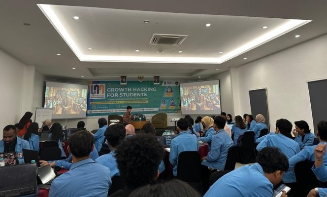 
					Mahasiswa Bisnis Digital UNM Diperkuat Skill Marketing Digital