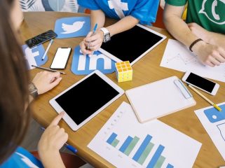 Pustakawan UNM Ikuti Workshop Strategi Media Sosial