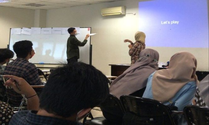 
					Mahasiswa UNM Punya Sertifikat, Portofolio & Pengalaman Nyata