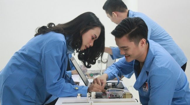 Prodi Informatika UNM Aja, Ada Program 3+1