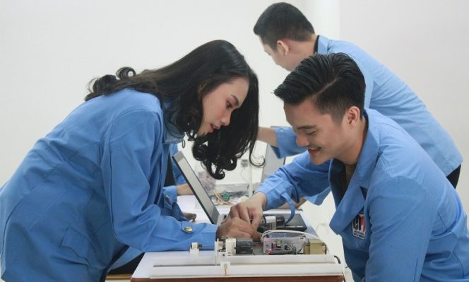 
					Prodi Informatika UNM Aja, Ada Program 3+1