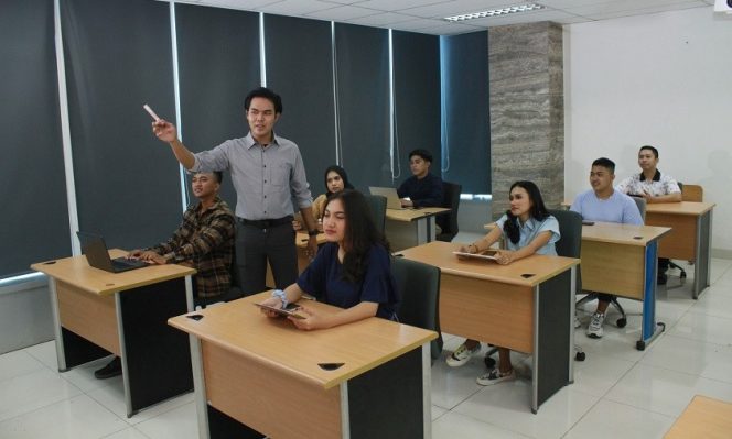 
					Prodi Sistem Informasi UNM Tawarkan Program 3+1 dan Lulusan Siap Kerja