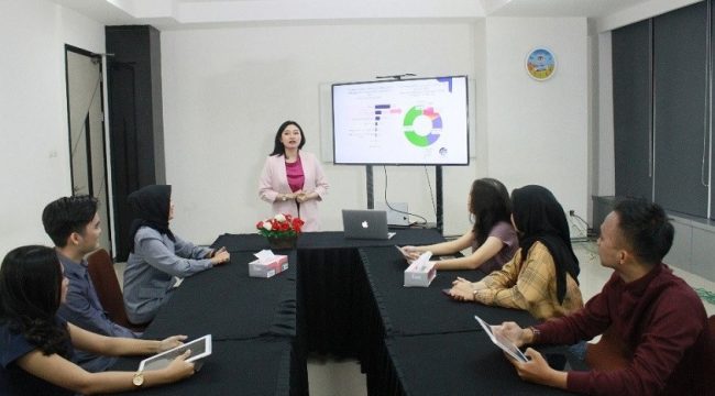 UNM Jatiwaringin Tawarkan Program 3+1 yang Bantu Mahasiswa Masuk Dunia Industri