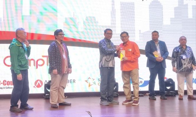 
					UNM Cetak Lulusan Siap Tempur di Dunia Siber
