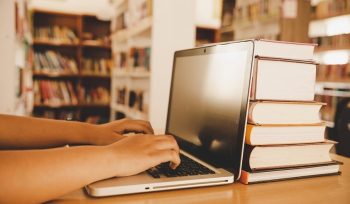 Perpustakaan UNM Perkuat Peran Literasi Informasi Mahasiswa