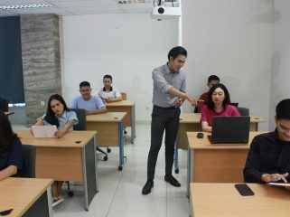 Siap Hadapi Dunia Bisnis Lewat Program IEP 3+1