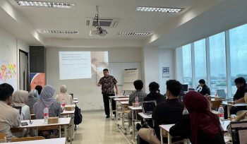Belajar Bisnis Kekinian + Magang Setahun