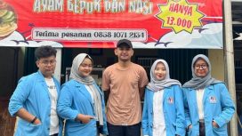 Mahasiswa Manajemen UNM Turun ke Lapangan, Bantu UMKM Naik Kelas