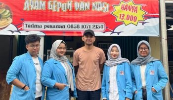 Mahasiswa Manajemen UNM Turun ke Lapangan, Bantu UMKM Naik Kelas