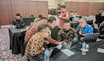 UNM Latih Polisi Kuasai Teknologi Wireless
