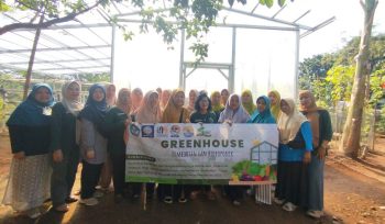 UNM Dukung Kemandirian Desa Lewat Pelatihan Urban Farming