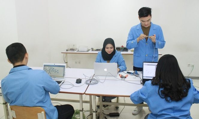 
					Akreditasi Unggul LAM INFOKOM