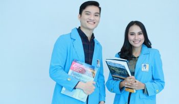 Daftar UNM Sekarang, Dapat Jaket Varsity Eksklusif!