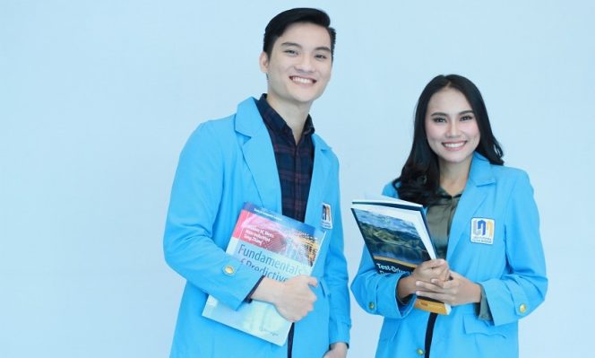 
					Daftar UNM Sekarang, Dapat Jaket Varsity Eksklusif!