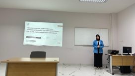Sidang Skripsi Perdana Prodi Bisnis Digital UNM