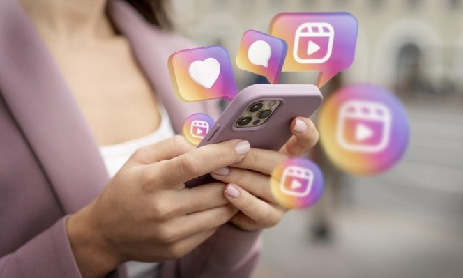 
					UNM Ubah Mahasiswa Jadi Profesional Sosial Media