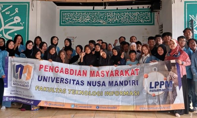 
					Dosen UNM Beri Pelatihan Canva untuk Siswa PKBM Depok