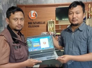 UNM Serahkan Aplikasi Inventori Barang ke SMK Fatahillah