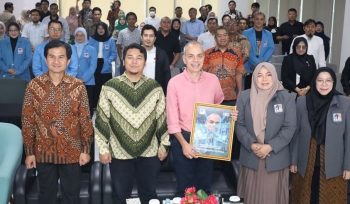 UNM Gelar Studium General AI