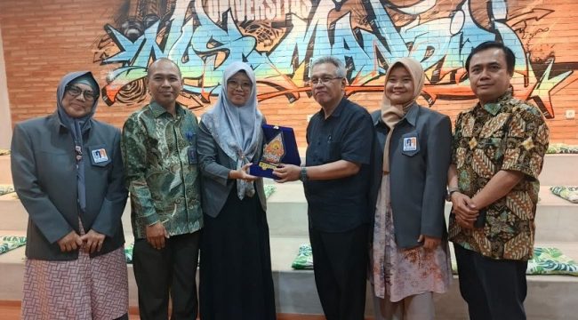 UNM Kampus Margonda Jadi Pusat Perhatian