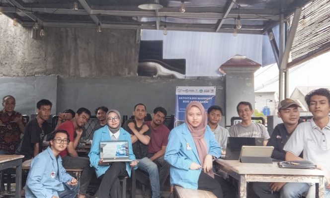
					Mahasiswa UNM Dampingi UMKM Tingkatkan Branding