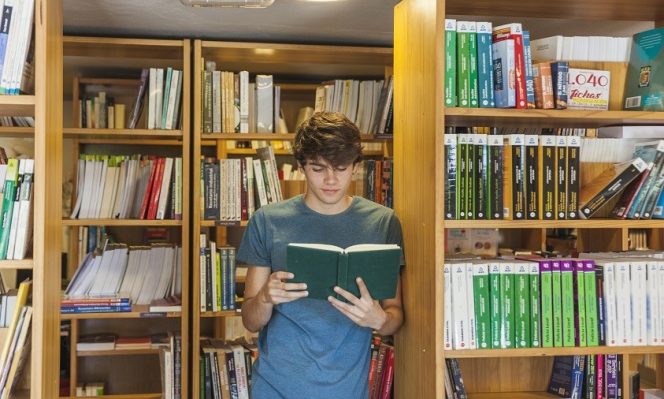 
					Apa Itu Human Library?
