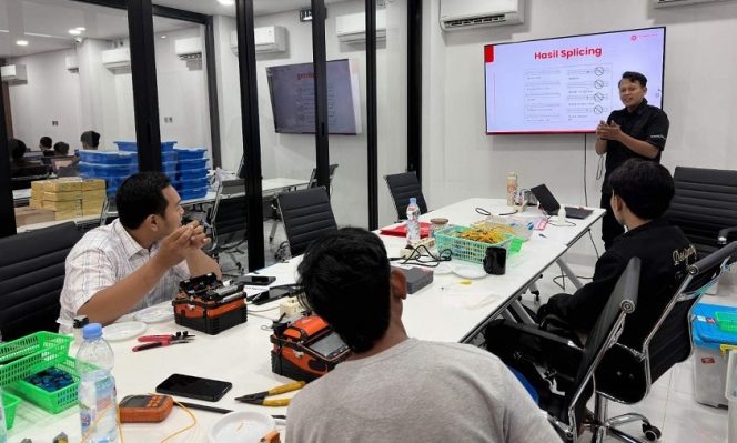 
					UNM Perkuat Kompetensi Dosen Lewat Pelatihan Fiber Optic, Siapkan Pengajar yang Melek Teknologi Industri