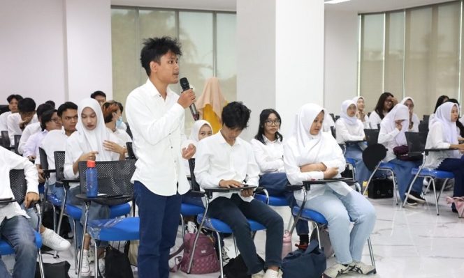 
					Mahasiswa Baru UNM Siap Jadi Generasi Digital Tangguh