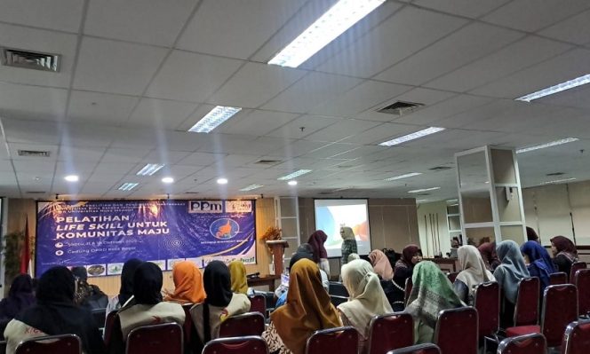 
					Dosen UNM Latih PAUD DUNIAKU Terapkan Community-Based Marketing, Bangun Kepercayaan Tanpa Media Sosial