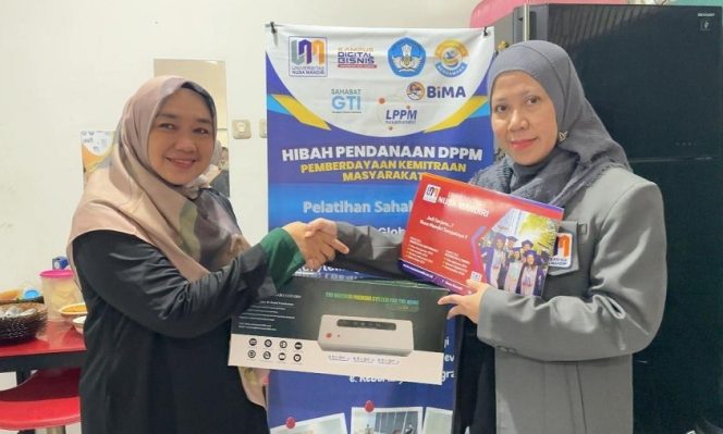 
					Kampus Digital Bisnis UNM Turun Tangan, UMKM Sahabat GTI Kini Punya Alat Produksi Modern