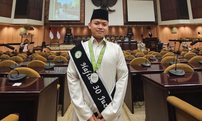 
					Mahasiswa Baru UNM, Hafidz Quran 30 Juz